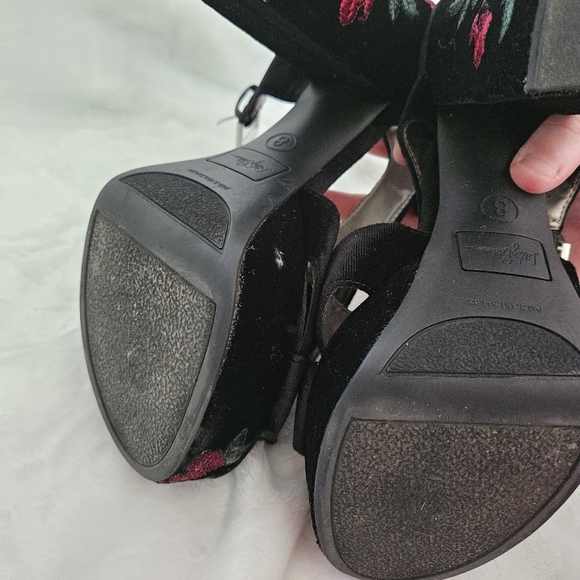 Libby Edelman Gothic Rose Velvet Platforms - Picture 4 of 4